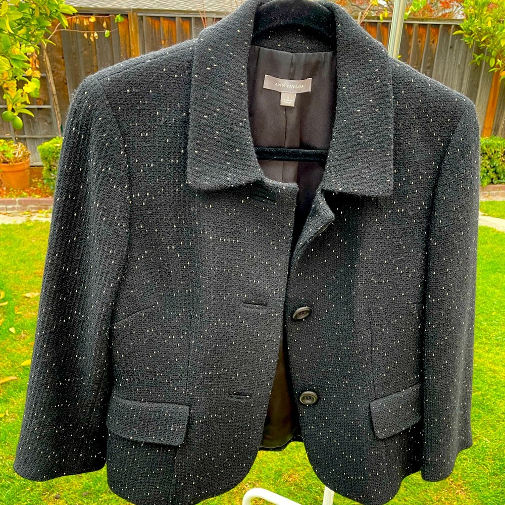 Ann Taylor black coat size 6